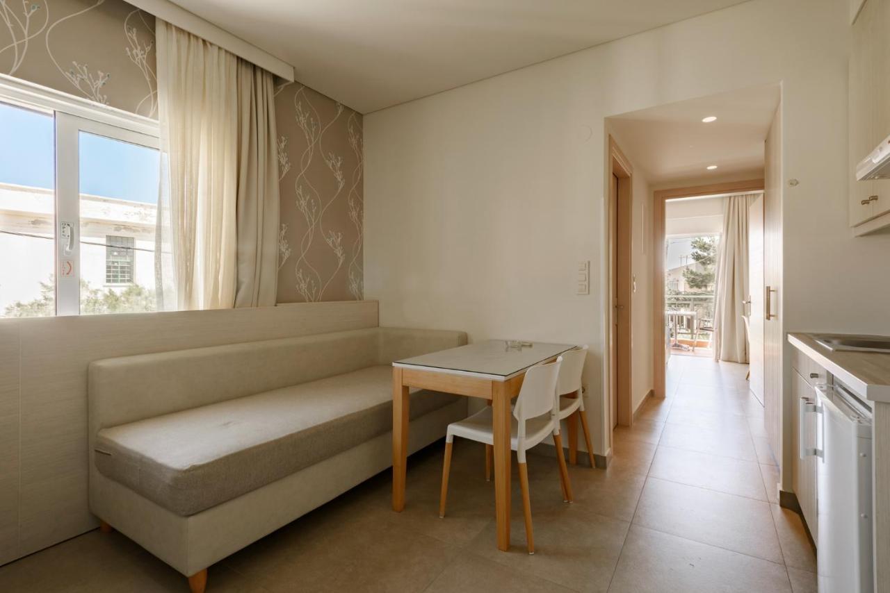 Poseidon Studios & Apartments Palaiochora Dış mekan fotoğraf