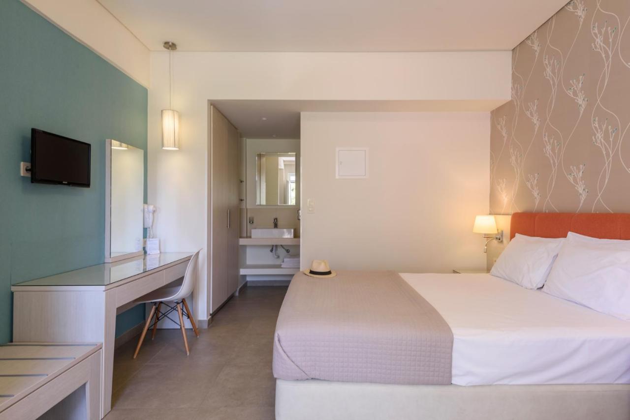 Poseidon Studios & Apartments Palaiochora Dış mekan fotoğraf