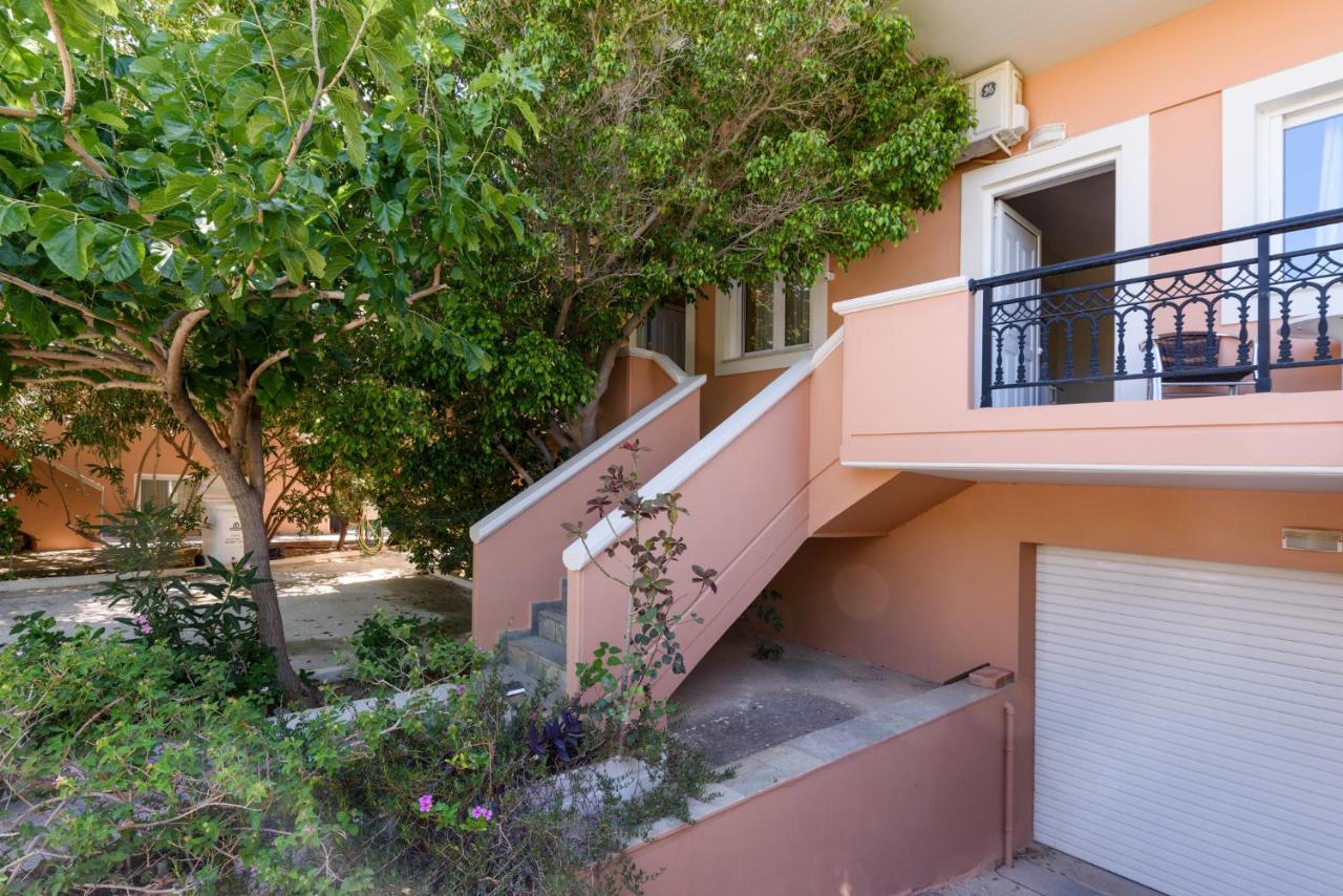 Poseidon Studios & Apartments Palaiochora Dış mekan fotoğraf