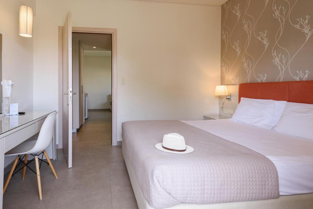 Poseidon Studios & Apartments Palaiochora Dış mekan fotoğraf
